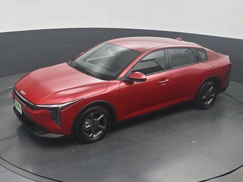 Used 2025 Kia K4 FWD image 21