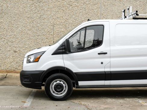 Used 2024 Ford Transit 250 Low Roof image 17