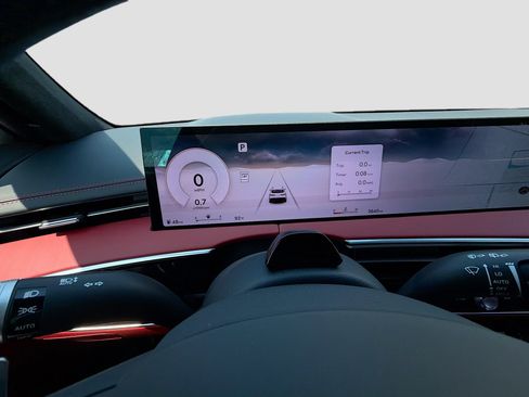 Used 2026 Genesis GV70 3.5T Sport Prestige image 40