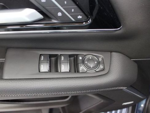 Used 2026 GMC Yukon XL Denali w/ Sun & Power Step Package AWD/4WD image 50