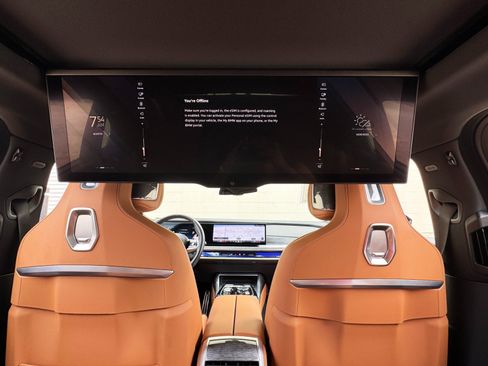 Used 2023 BMW 740i RWD image 50