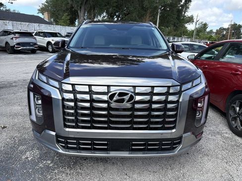 Used 2024 Hyundai Palisade Calligraphy FWD image 2