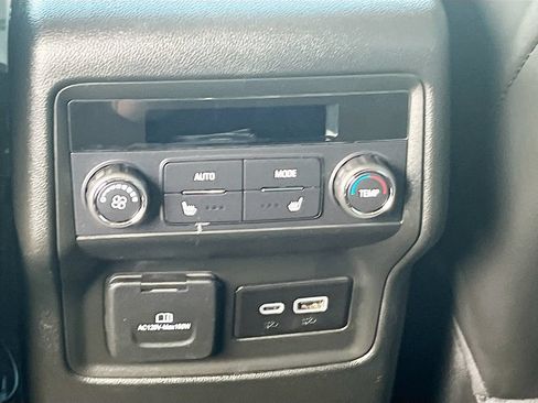 Used 2023 GMC Acadia AT4 w/ Technology Package AWD/4WD image 25