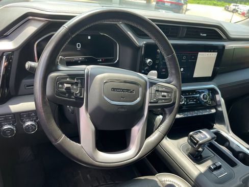 Used 2022 GMC Sierra 1500 Denali AWD/4WD image 36