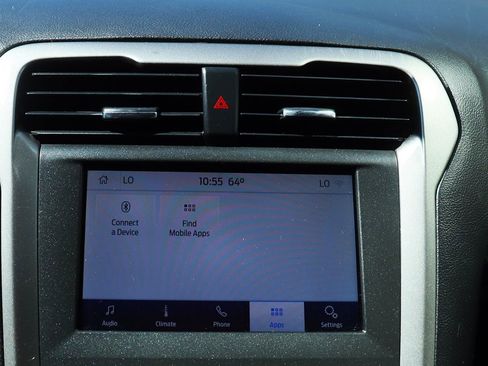 Used 2020 Ford Fusion SE image 50