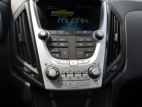 Used 2015 Chevrolet Equinox LT w/ Driver Convenience Package image 13