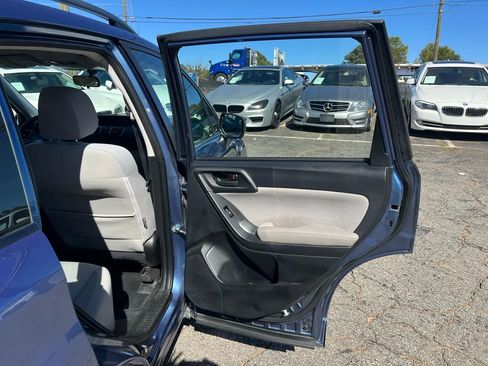 Used 2017 Subaru Forester 2.5i w/ Alloy Wheel Package image 28