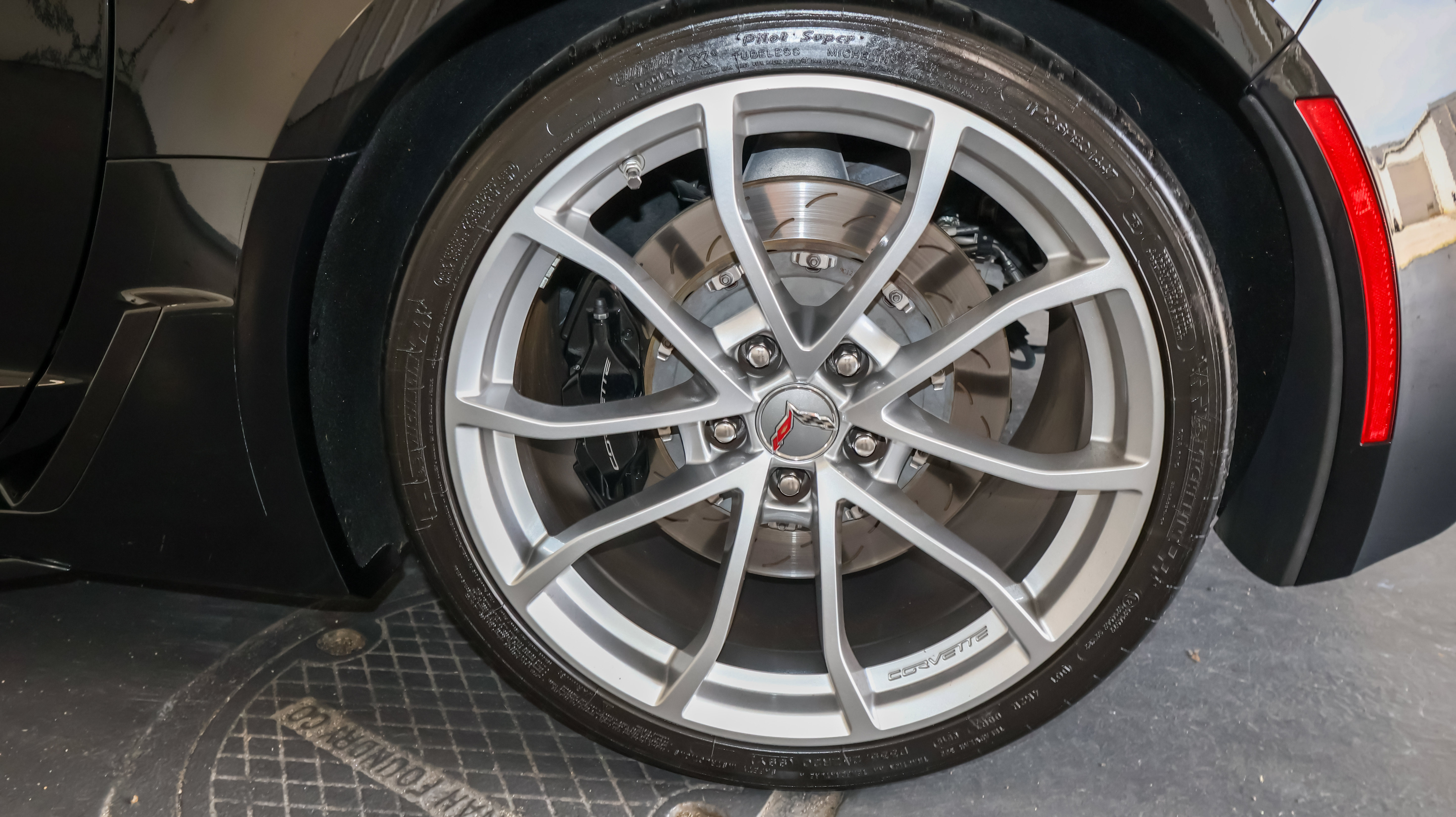 Used 2019 Chevrolet Corvette Grand Sport RWD image 33