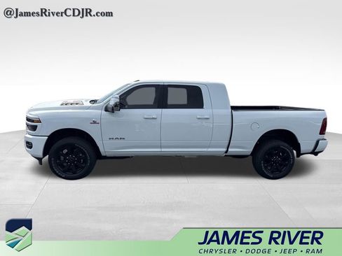 Used 2025 RAM 3500 Laramie w/ Sport Appearance Package AWD/4WD image 3