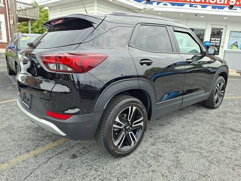 Used 2025 Chevrolet TrailBlazer LT AWD/4WD image 4