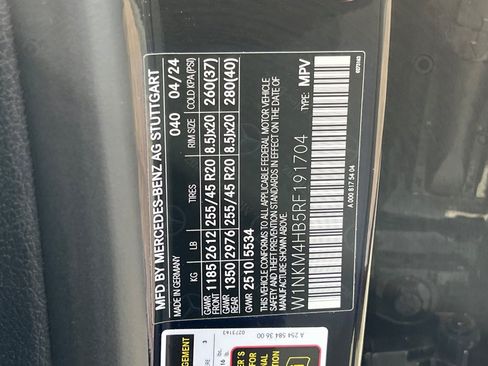 Used 2024 Mercedes-Benz GLC 300 4MATIC image 10