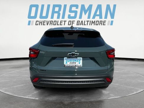 New 2026 Chevrolet Trax LS w/ LS Convenience Package FWD image 5