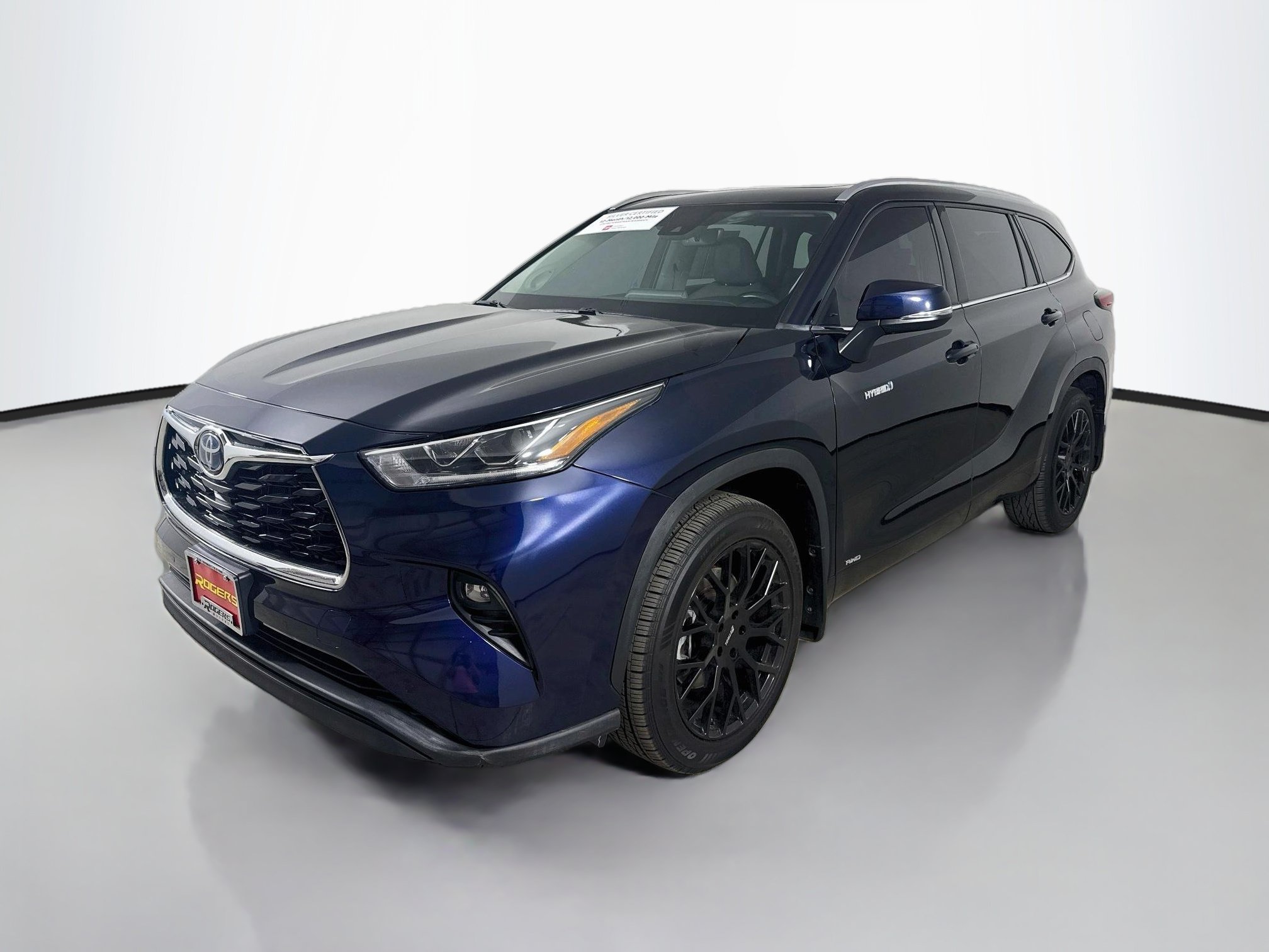 Certified 2021 Toyota Highlander Limited AWD/4WD image 3