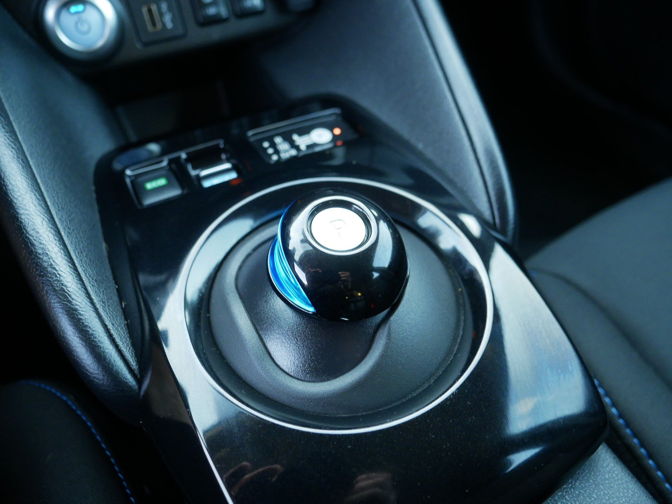 Certified 2025 Nissan Leaf SV Plus FWD image 24