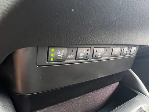 Used 2024 Lexus ES 350 w/ Luxury Package FWD image 25