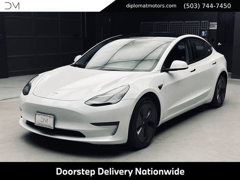 Used 2022 Tesla Model 3 RWD image 1