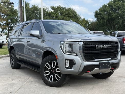 Used 2023 GMC Yukon XL AT4 AWD/4WD image 2