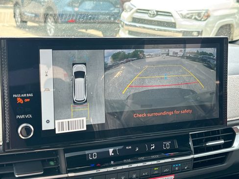 New 2026 Toyota Sienna Platinum AWD/4WD image 22