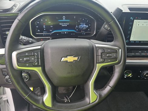 Used 2024 Chevrolet Silverado 1500 LT AWD/4WD image 6