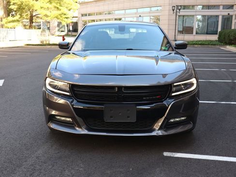 Used 2018 Dodge Charger R/T image 5
