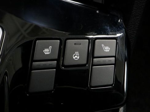 Used 2023 Kia Sportage EX image 5