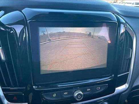 Used 2019 Chevrolet Traverse LT image 21