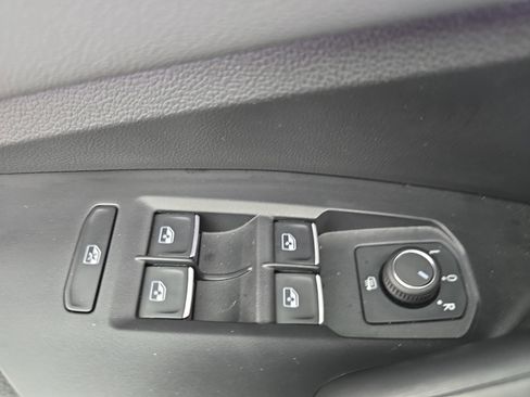 Certified 2025 Volkswagen Jetta GLI Autobahn w/ GLI Black Package image 27