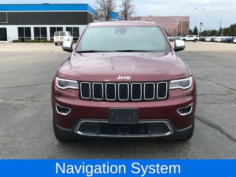 Used 2022 Jeep Grand Cherokee Limited w/ Luxury Group II image 2