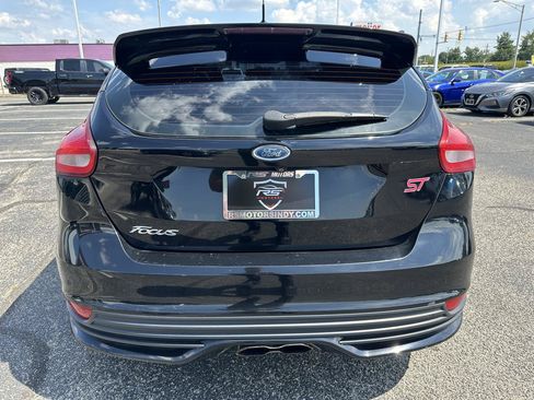 Used 2018 Ford Focus ST FWD image 5