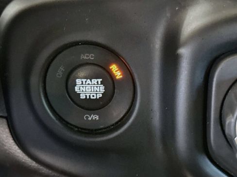 Certified 2023 Jeep Wrangler Unlimited Rubicon 4xe AWD/4WD image 15