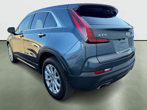 Used 2019 Cadillac XT4 Luxury image 3
