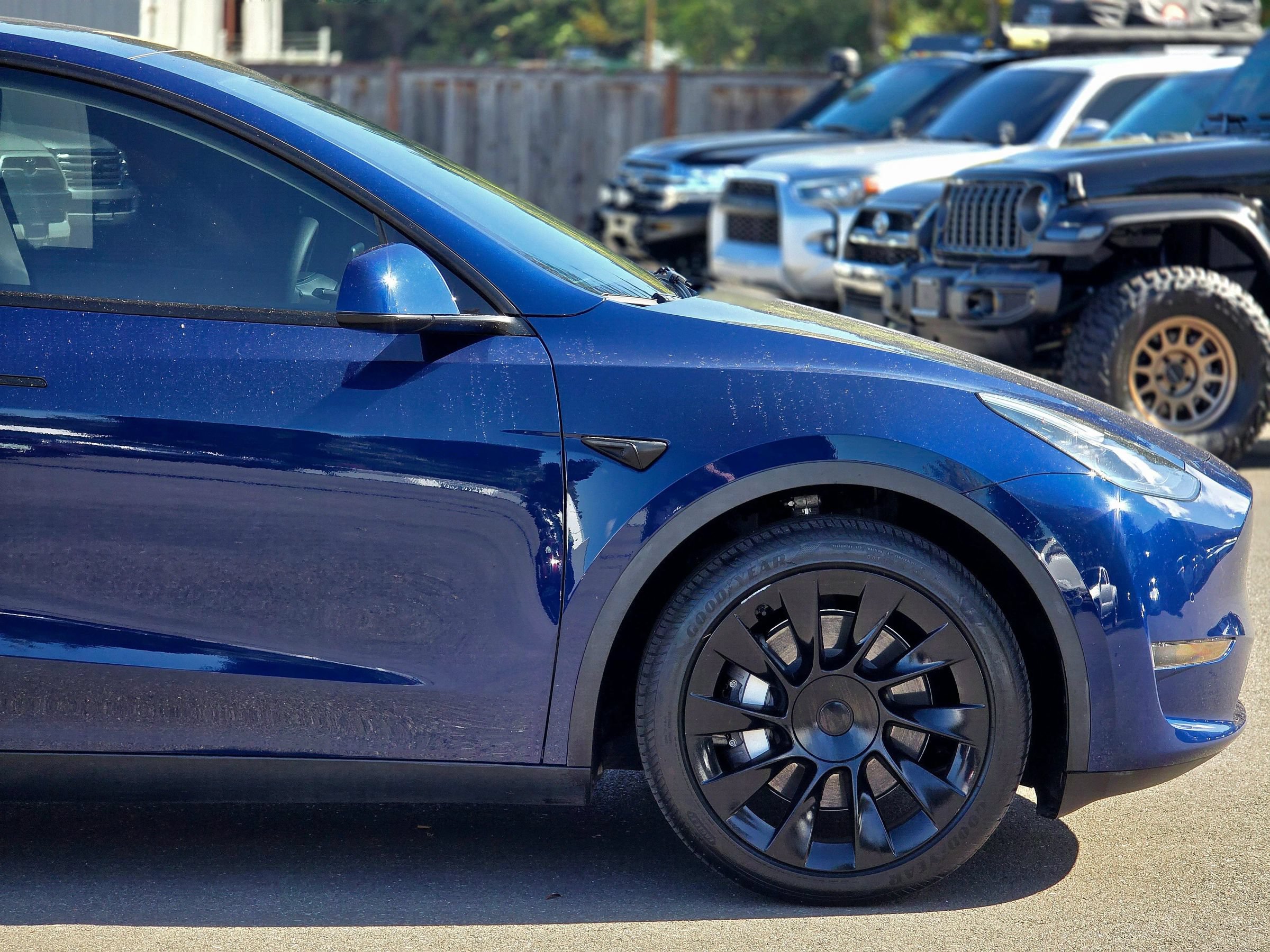Used 2022 Tesla Model Y Long Range AWD/4WD image 14