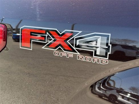 Used 2019 Ford F150 XLT w/ Equipment Group 302A Luxury image 16