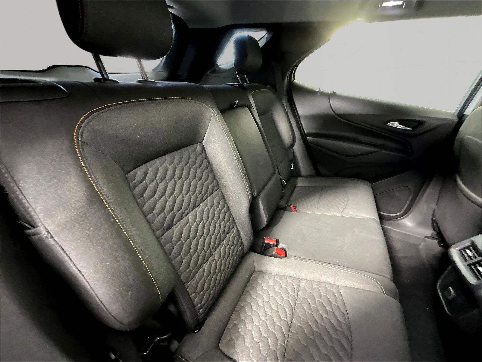 Used 2018 Chevrolet Equinox LT FWD image 22