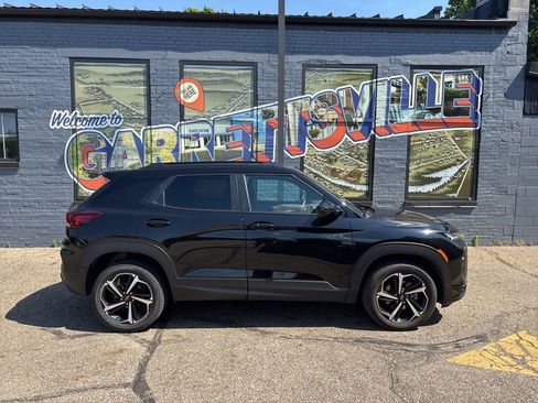 Used 2023 Chevrolet TrailBlazer RS AWD/4WD image 28