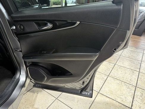 Used 2021 Lincoln Nautilus Reserve w/ Monochromatic Package image 30