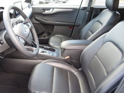 Certified 2021 Ford Escape Titanium w/ Class II Trailer Tow Package image 4