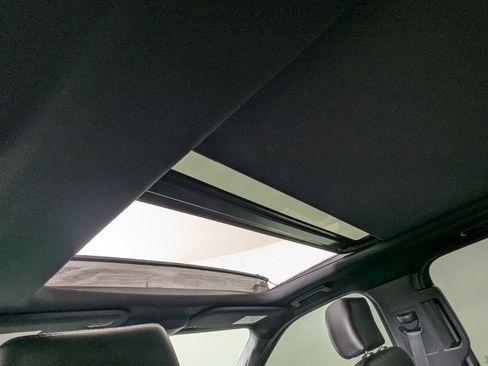 Used 2020 Ford Expedition XLT image 29