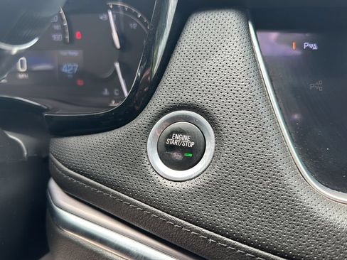 Used 2018 Cadillac XT5 Premium Luxury AWD/4WD image 21