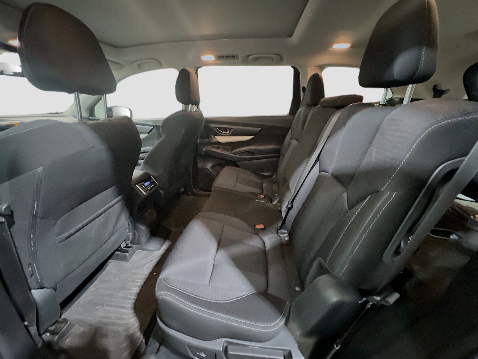 Used 2019 Subaru Ascent Premium AWD/4WD image 18