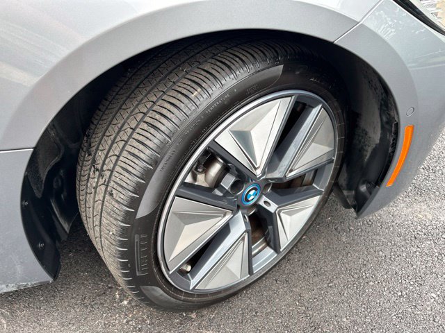 Used 2023 BMW i4 eDrive40 RWD image 34