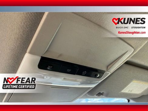 Used 2025 Nissan Sentra SV FWD image 33