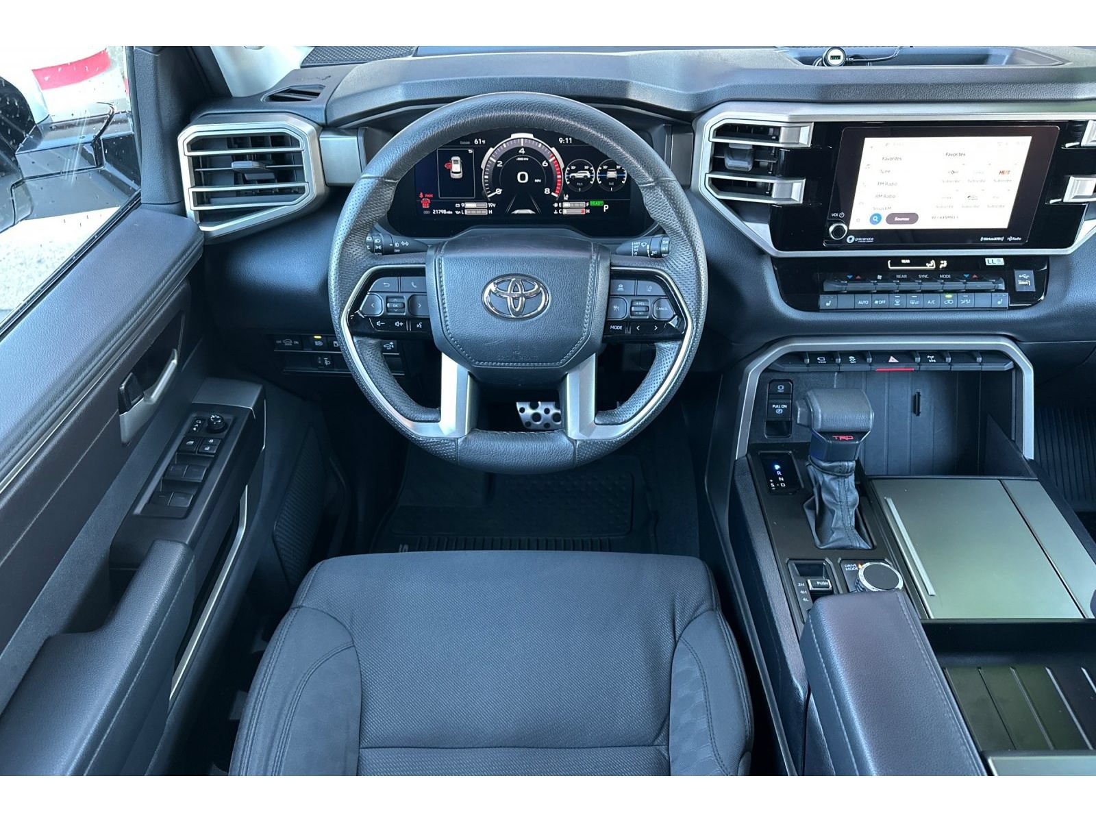 Used 2024 Toyota Sequoia SR5 w/ TRD Off-Road Package AWD/4WD image 16