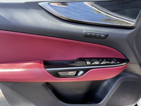 Used 2025 Lexus NX 250 FWD w/ Towing Package (2000 Lbs) image 13