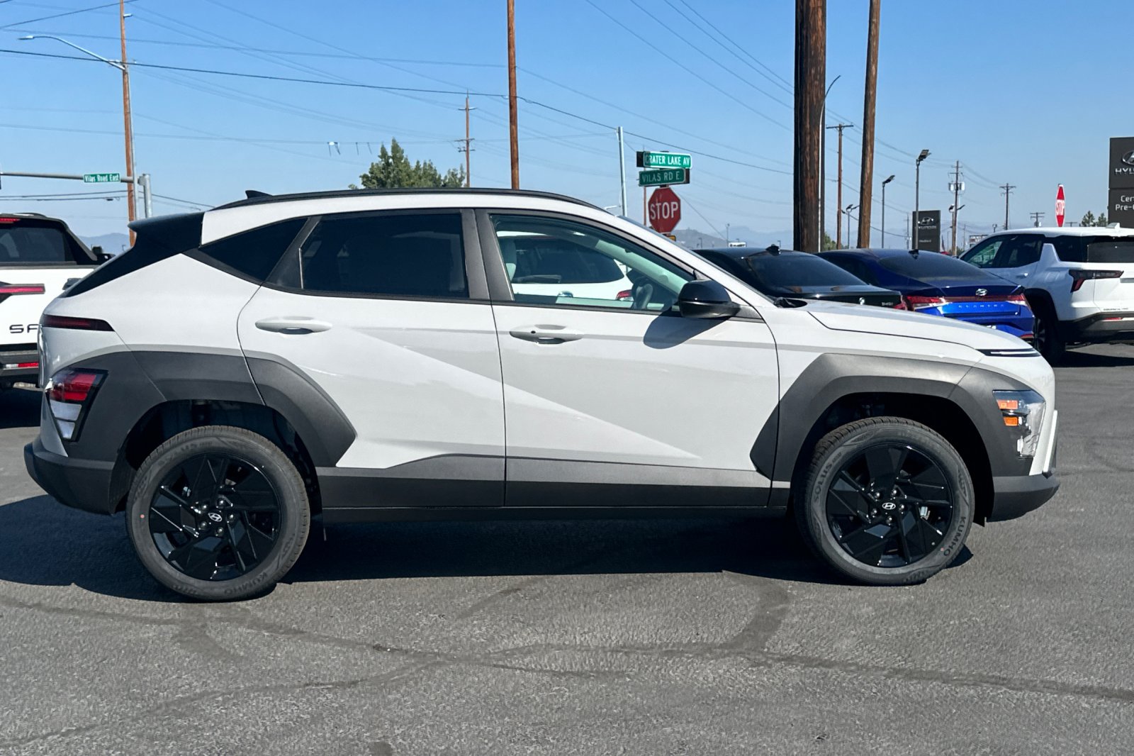 New 2027 Hyundai Kona SEL Sport AWD/4WD image 3