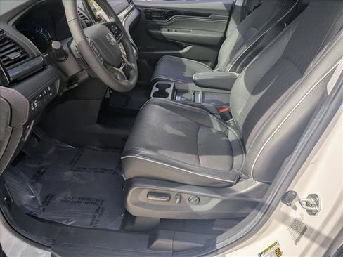 Used 2024 Honda Odyssey Elite image 14
