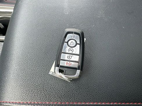 Used 2023 Ford Expedition Max Limited AWD/4WD image 7