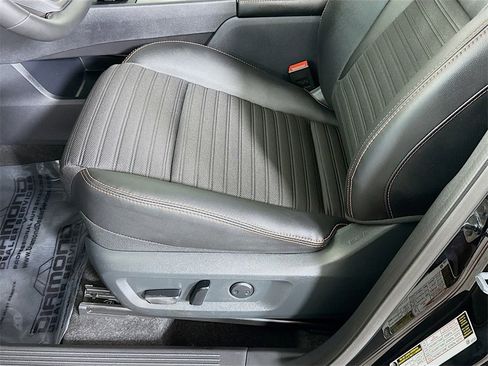 Certified 2025 Nissan Rogue SV w/ Rock Creek Premium Package image 24