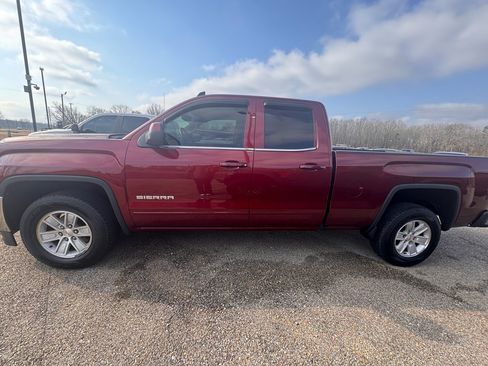 Used 2016 GMC Sierra 1500 SLE w/ SLE Value Package image 3