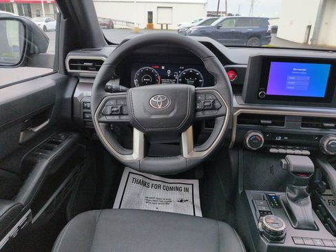 Used 2026 Toyota Tacoma TRD Off-Road AWD/4WD image 13